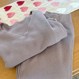 Amazon Essentials Women's V-Neck Sweater and Pants Set in Taupe